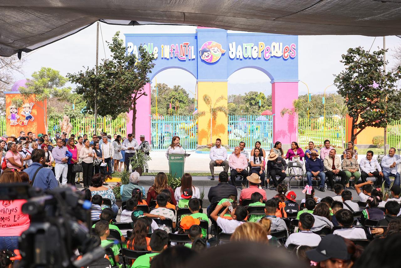 REFUERZAN INFRAESTRUCTURA EDUCATIVA Y ESPACIOS PÚBLICOS EN YAUTEPEC