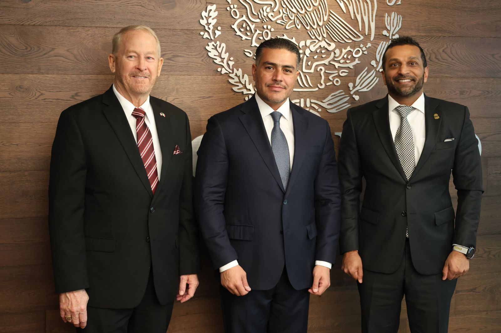 SOSTIENEN SSPC Y FGR ENCUENTRO CLAVE CON EL DIRECTOR DEL FBI