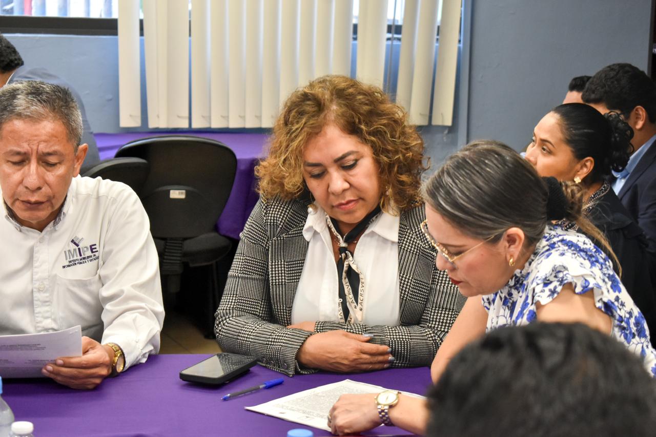 FORMALIZAN ENTREGA DEL IMIPE A SECRETARÍA ANTICORRUPCIÓN
