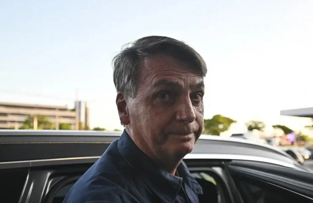 SUPREMO DE BRASIL OTORGA PRISIÓN DOMICILIARIA A JAIR BOLSONARO POR MOTIVOS DE SALUD