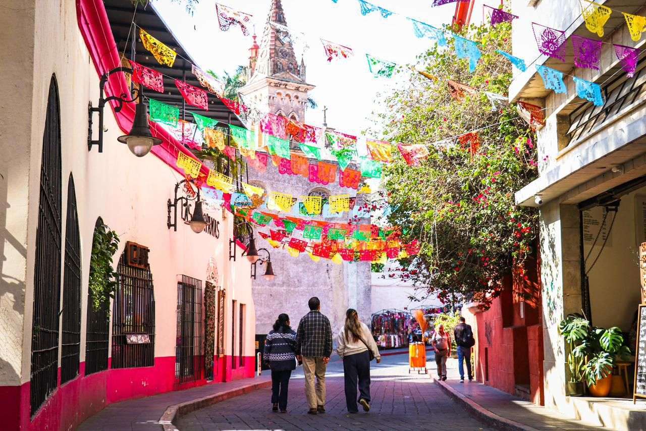 MANTIENE CUERNAVACA BUENA AFLUENCIA TURÍSTICA DURANTE SEGUNDO PUENTE DEL AÑO