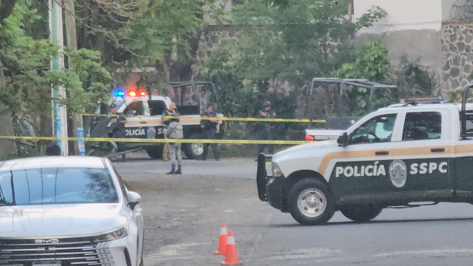 Balean a hombre dentro de camioneta en colonia Reforma, Cuernavaca